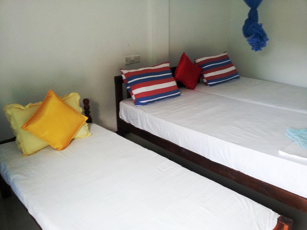 Calidan Bed & Breakfast Mirissa Bagian luar foto